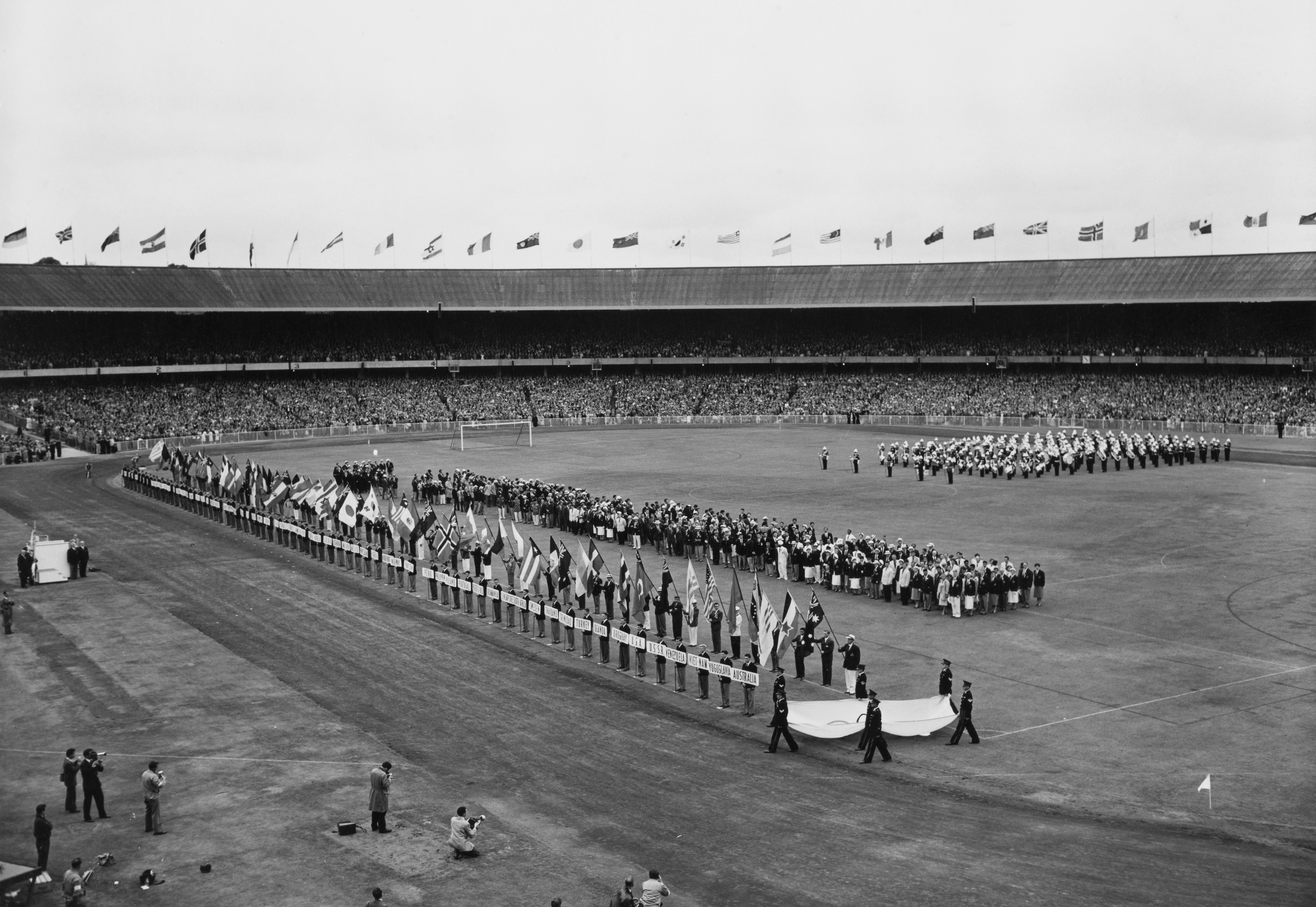 1956 closing ceremony